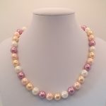 Bunte Halskette aus Mallorca Perlen
